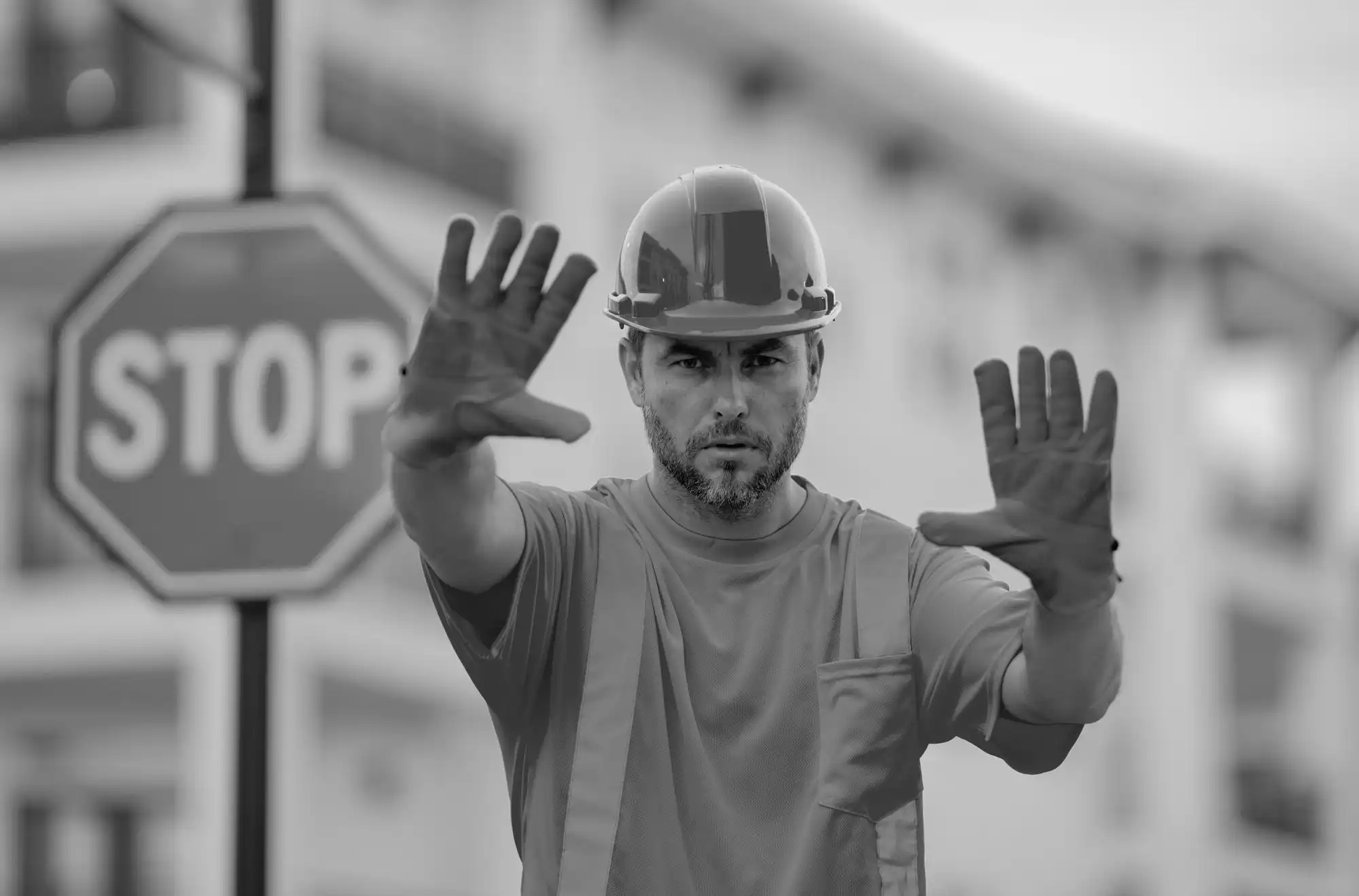 لیست مشاغل ممنوعه برای ویزای کار عمان